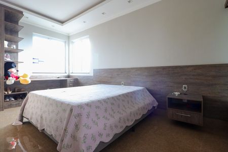 Casa para alugar com 586m², 4 quartos e 10 vagasSuíte 1