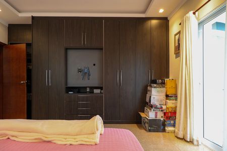 Casa para alugar com 586m², 4 quartos e 10 vagasSuíte 2