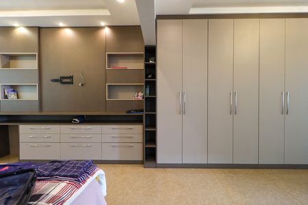 Casa para alugar com 586m², 4 quartos e 10 vagasSuíte 3