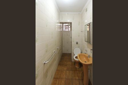 Casa à venda com 160m², 4 quartos e 3 vagas Casa à venda com 160m², 4 quartos e 3 vagasBanheiro