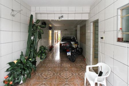 Casa à venda com 160m², 4 quartos e 3 vagas Casa à venda com 160m², 4 quartos e 3 vagasGaragem