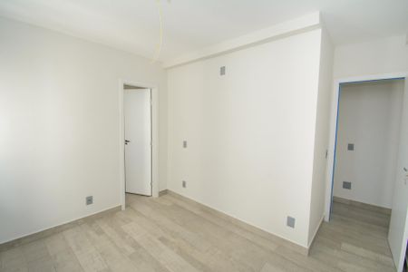 Apartamento à venda com 61m², 2 quartos e 2 vagasSuíte