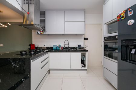 Apartamento para alugar com 110m², 3 quartos e 3 vagasCozinha