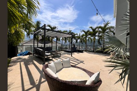 Casa à venda com 1200m², 4 quartos e 8 vagasÁrea comum