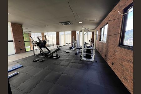 Casa à venda com 1200m², 4 quartos e 8 vagasÁrea comum - Academia