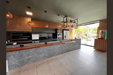 Casa à venda com 1200m², 4 quartos e 8 vagasSala/Cozinha