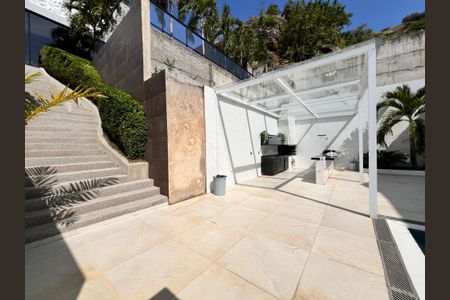 Casa à venda com 1200m², 4 quartos e 8 vagasÁrea comum