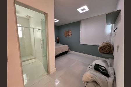 Casa à venda com 1200m², 4 quartos e 8 vagassuíte