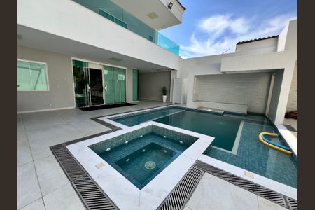 Casa à venda com 1200m², 4 quartos e 8 vagasÁrea comum