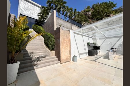 Casa à venda com 1200m², 4 quartos e 8 vagasÁrea comum