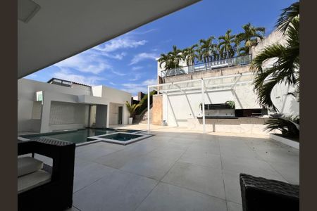 Casa à venda com 1200m², 4 quartos e 8 vagasÁrea comum