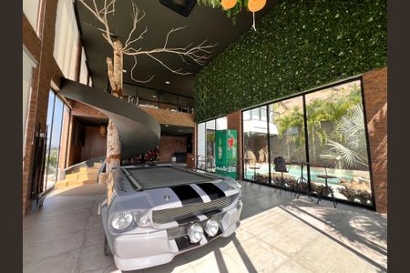 Casa à venda com 1200m², 4 quartos e 8 vagasSala/Cozinha