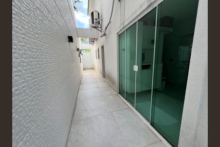 Casa à venda com 1200m², 4 quartos e 8 vagasCorredor
