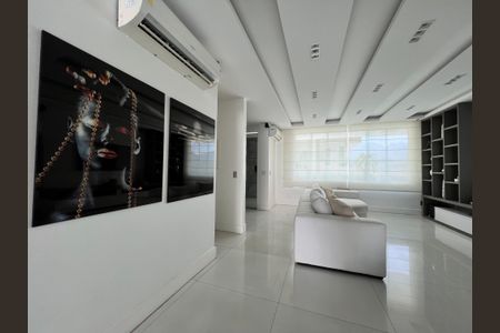 Casa à venda com 1200m², 4 quartos e 8 vagasSala 2