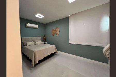 Casa à venda com 1200m², 4 quartos e 8 vagassuíte