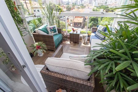 Apartamento à venda com 82m², 3 quartos e 1 vaga Apartamento à venda com 82m², 3 quartos e 1 vagaVaranda