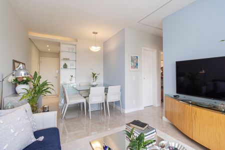 Apartamento à venda com 82m², 3 quartos e 1 vaga Apartamento à venda com 82m², 3 quartos e 1 vagaSala