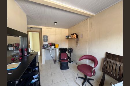 Casa à venda com 28m², 1 quarto e sem vagaSala e Cozinha