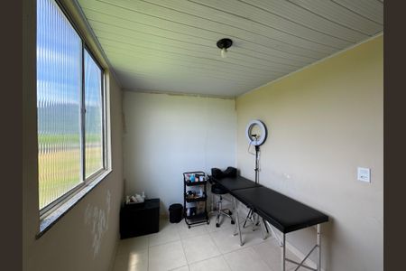 Casa à venda com 28m², 1 quarto e sem vagaQuarto