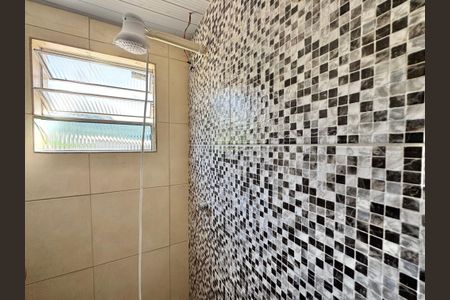 Casa à venda com 28m², 1 quarto e sem vagaBanheiro social