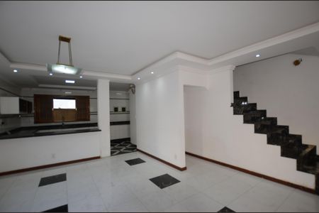 Casa para alugar com 200m², 3 quartos e 3 vagasLavabo