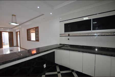 Casa para alugar com 200m², 3 quartos e 3 vagasCozinha