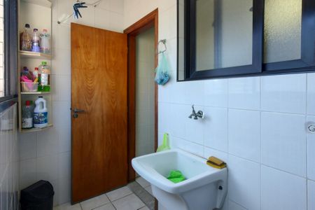 Apartamento para alugar com 71m², 2 quartos e 1 vagaÁrea de Serviço