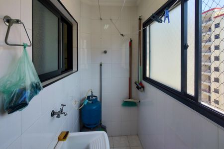Apartamento para alugar com 71m², 2 quartos e 1 vagaÁrea de Serviço