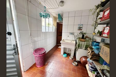 Casa à venda com 149m², 3 quartos e 1 vagaLavanderia