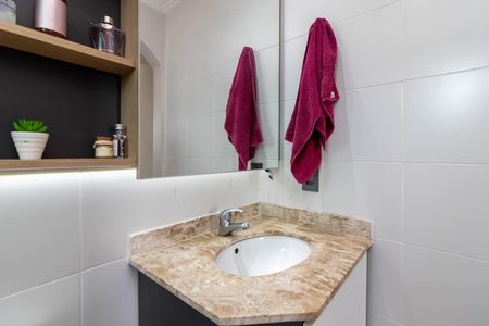 Apartamento à venda com 63m², 2 quartos e 2 vagasBanheiro da Suíte