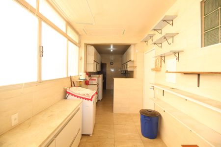 Apartamento à venda com 220m², 4 quartos e sem vagaÁrea de Serviço