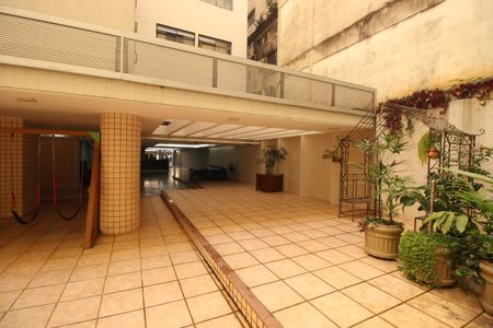 Apartamento à venda com 220m², 4 quartos e sem vagaÁrea comum