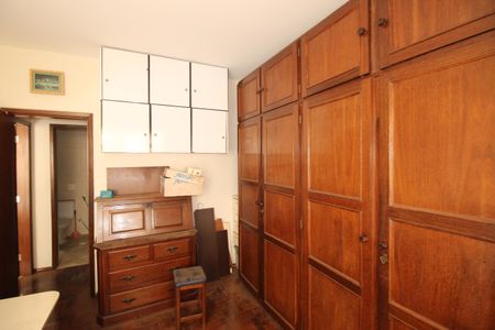 Apartamento à venda com 220m², 4 quartos e sem vagaQuarto 2