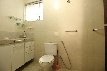 Apartamento à venda com 220m², 4 quartos e sem vagaBanheiro