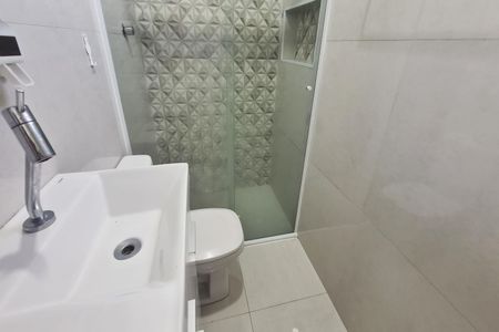 Apartamento para alugar com 54m², 2 quartos e 1 vaga Apartamento para alugar com 54m², 2 quartos e 1 vagaBanheiro