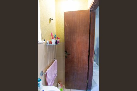 Casa à venda com 180m², 3 quartos e 1 vaga Casa à venda com 180m², 3 quartos e 1 vagaLavabo