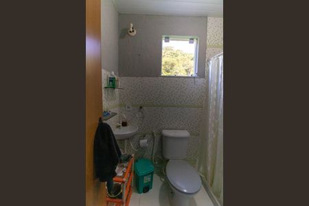 Casa à venda com 180m², 3 quartos e 1 vaga Casa à venda com 180m², 3 quartos e 1 vagaBanheiro da Suíte