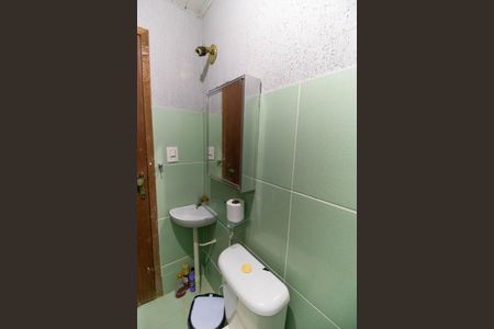 Casa à venda com 180m², 3 quartos e 1 vaga Casa à venda com 180m², 3 quartos e 1 vagaBanheiro Social