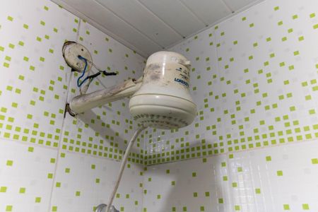 Casa à venda com 180m², 3 quartos e 1 vaga Casa à venda com 180m², 3 quartos e 1 vagaBanheiro da Suíte