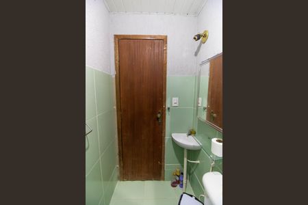 Casa à venda com 180m², 3 quartos e 1 vaga Casa à venda com 180m², 3 quartos e 1 vagaBanheiro Social