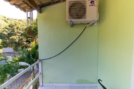 Casa à venda com 180m², 3 quartos e 1 vaga Casa à venda com 180m², 3 quartos e 1 vagaVaranda