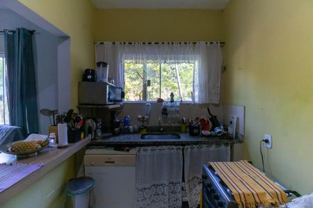 Casa à venda com 180m², 3 quartos e 1 vaga Casa à venda com 180m², 3 quartos e 1 vagaCozinha