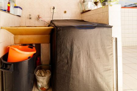 Casa à venda com 101m², 3 quartos e 1 vagaÁrea de Serviço