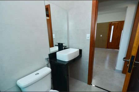 Apartamento para alugar com 70m², 2 quartos e 1 vaga Apartamento para alugar com 70m², 2 quartos e 1 vagaBanheiro social