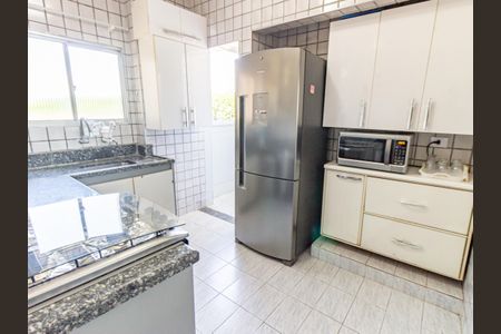 Apartamento à venda com 75m², 3 quartos e sem vaga Apartamento à venda com 75m², 3 quartos e sem vagaCozinha