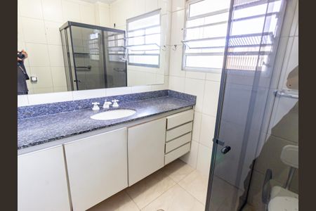 Apartamento à venda com 75m², 3 quartos e sem vaga Apartamento à venda com 75m², 3 quartos e sem vagaBanheiro 1