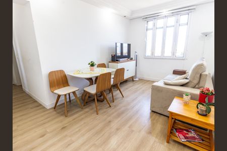 Apartamento à venda com 75m², 3 quartos e sem vaga Apartamento à venda com 75m², 3 quartos e sem vagaSala