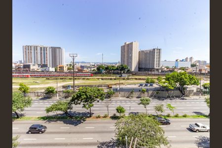 Apartamento à venda com 75m², 3 quartos e sem vaga Apartamento à venda com 75m², 3 quartos e sem vagaSala - Vista