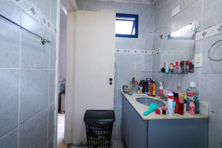 Apartamento à venda com 124m², 3 quartos e 2 vagasBanheiro da Suíte