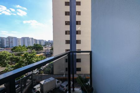 Apartamento à venda com 124m², 3 quartos e 2 vagasVaranda do Quarto 2